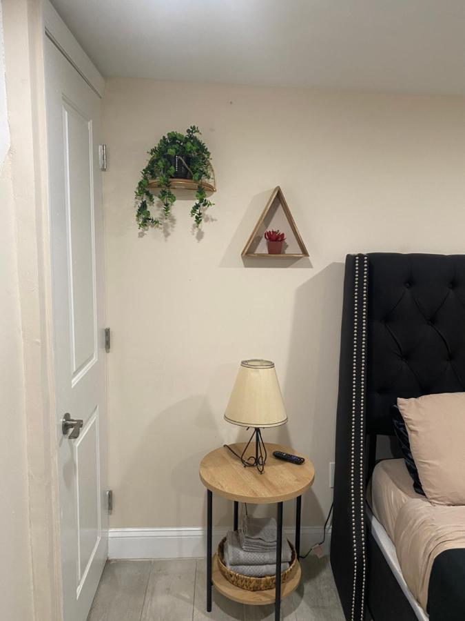 Private Room In South Philly Near Arenas! Filadelfia Esterno foto